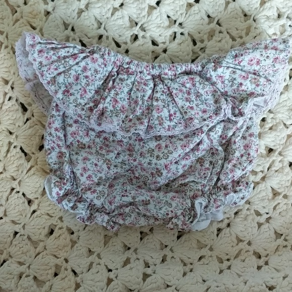 Baby bloomers - Picture 2 of 4